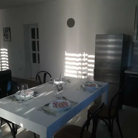 דירה Lunia